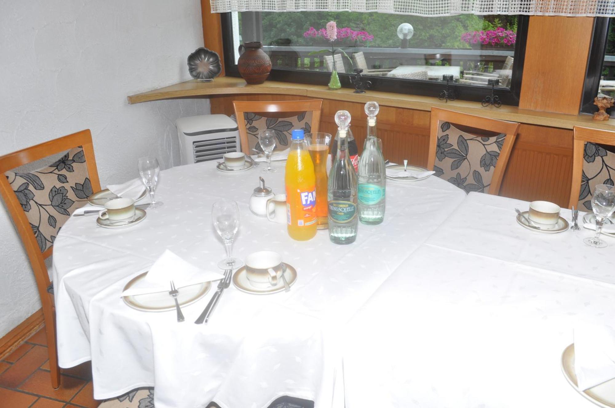 Hotel Kuehns Muehle Oestrich-Winkel Esterno foto