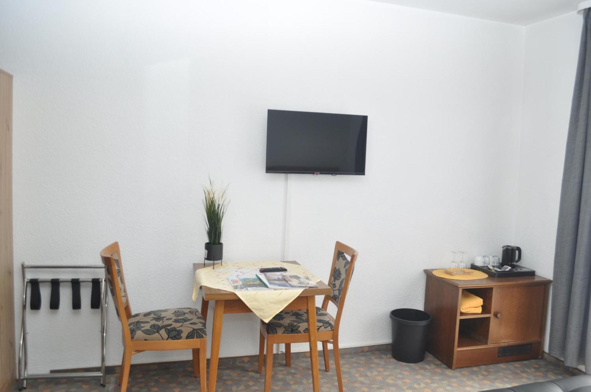 Hotel Kuehns Muehle Oestrich-Winkel Esterno foto