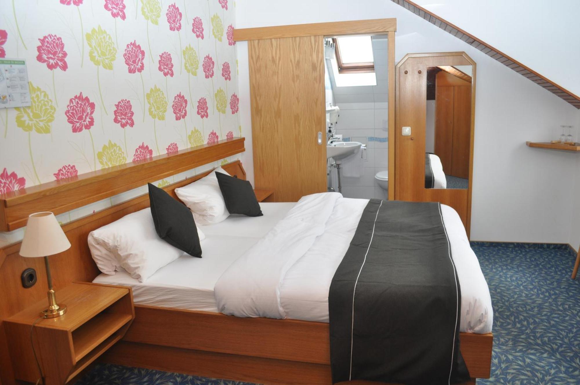 Hotel Kuehns Muehle Oestrich-Winkel Esterno foto